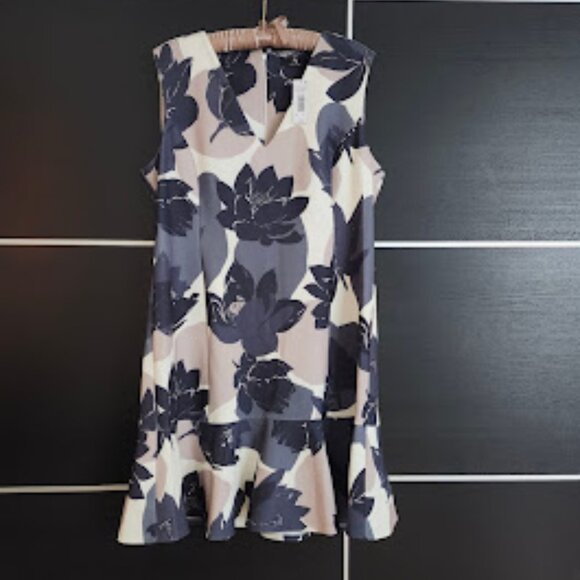 NWT Natori Lotus dress, 16 -  make an offer - Picture 1 of 3